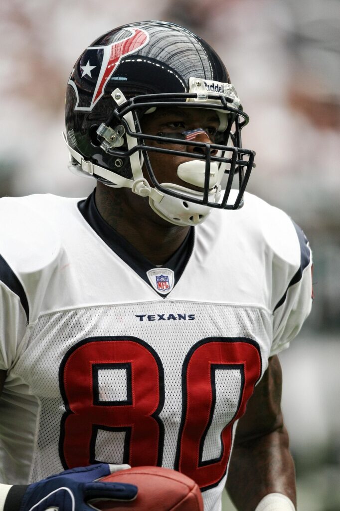 Fubo vs Hulu + Live TV for Sports football, professional, receiver, player, ball, sport, competition, american football, uniform, team, helmet, football helmet, play, man, pro, nfl, texan, texas, game, athlete, nfl, nfl, nfl, nfl, nfl